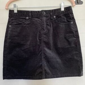 Vineyard Vines Black Velvet Skirt 4